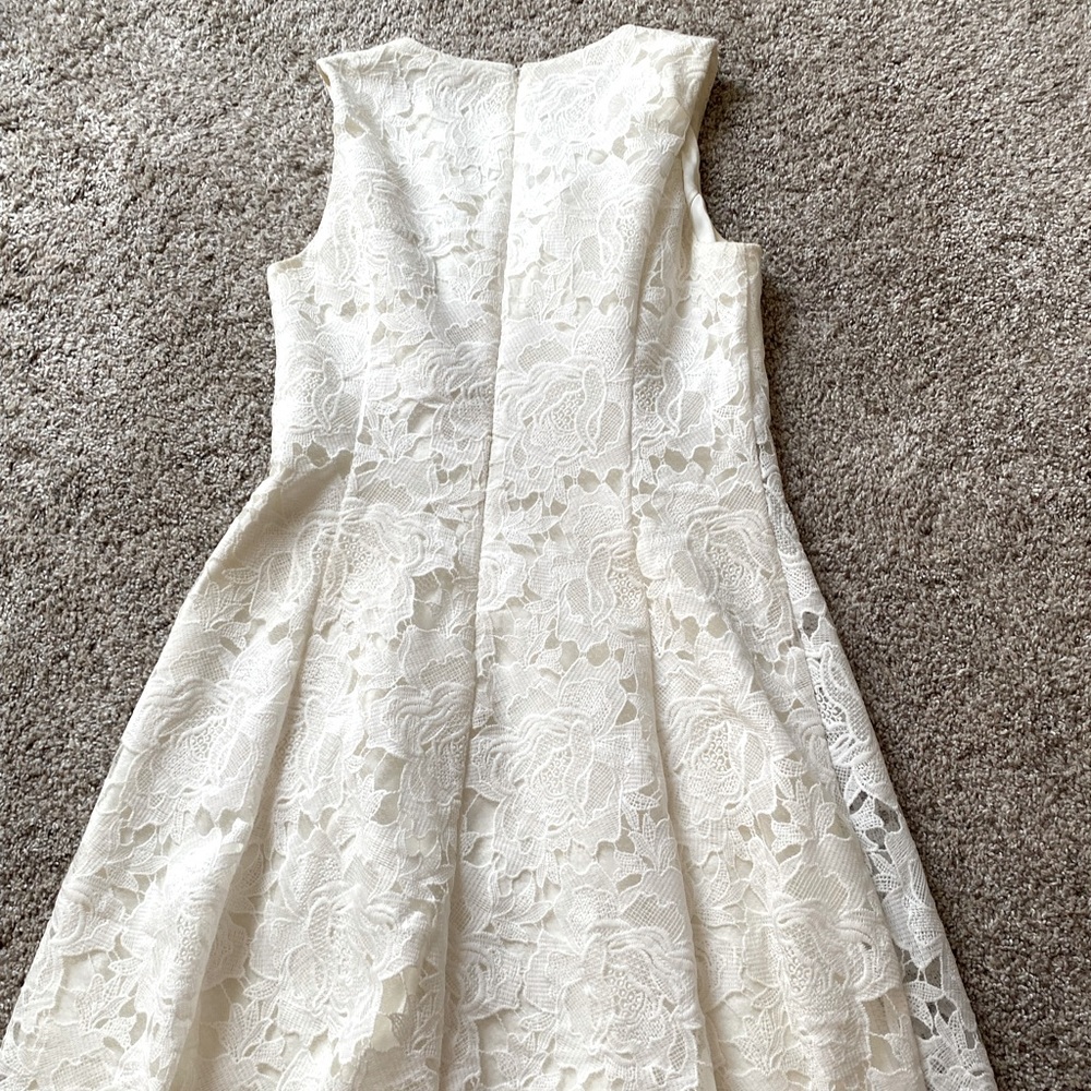 White House Black Market size 6 white lace dress